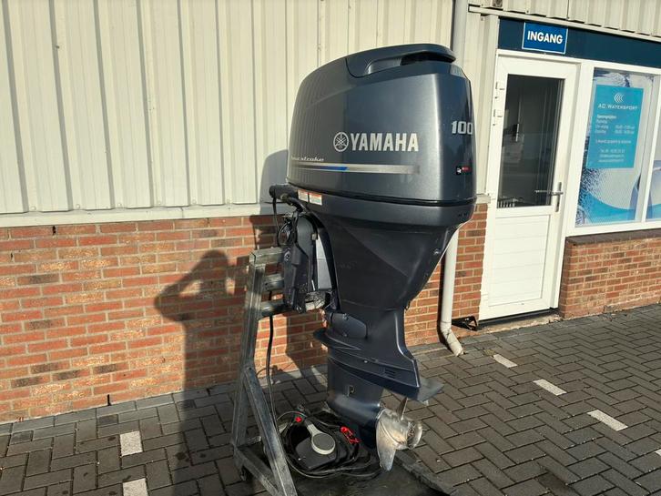 Yamaha 100 pk 4 takt EFI, bj 2014, Powertrim, vaarklaar, Watersport en Boten, Buiten- en Binnenboordmotoren, Zo goed als nieuw