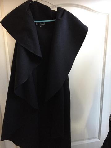 Jurkje mouwloos. beschikbaar voor biedingen