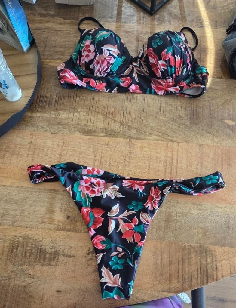 Bikini met Bohemian bloemenprint, Ophalen of Verzenden, Nieuw, Zwart, Bikini