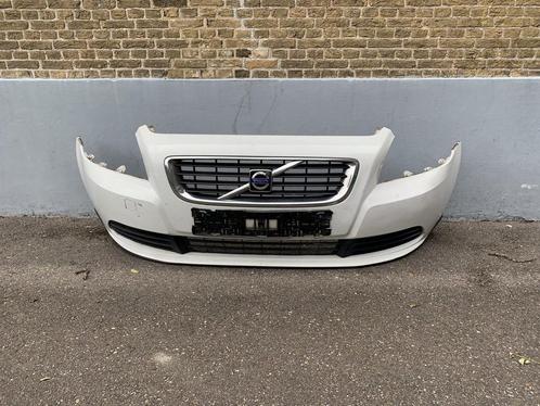 voorbumper volvo V50 / S40 2007 tot 2012 wit bumper 30744904, Auto-onderdelen, Carrosserie en Plaatwerk, Bumper, Volvo, Voor, Gebruikt