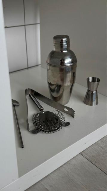 Coctail mixer beschikbaar voor biedingen