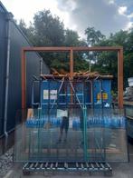 Zo goed als nieuw kozijn met 2 glasvakken, 2800 x 2960, Ophalen, Nieuw, Inclusief glas, 225 cm of meer