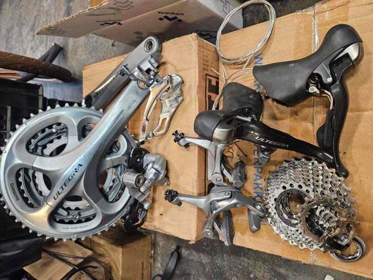 Nette Ultegra 6700 groepset, Fietsen en Brommers, Fietsonderdelen, Zo goed als nieuw, Racefiets, Derailleur of Ketting, Ophalen