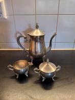 Thee servies compleet - 1e helft jaren '70, Antiek en Kunst, Antiek | Servies compleet, Ophalen of Verzenden