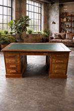 Mooi Antiek Engels Bureau in Goede Staat met stoel, Huis en Inrichting, Bureaus, Ophalen, Gebruikt, Bureau