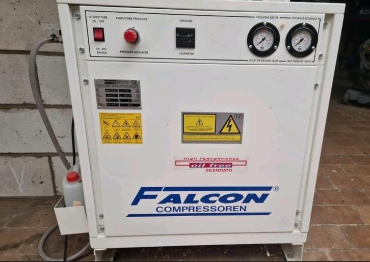 Compressor ( Falcon )+ koeldroger ( atlas copco fx4 ), Doe-het-zelf en Verbouw, Compressors, Gebruikt, 100 liter of meer, Olievrij