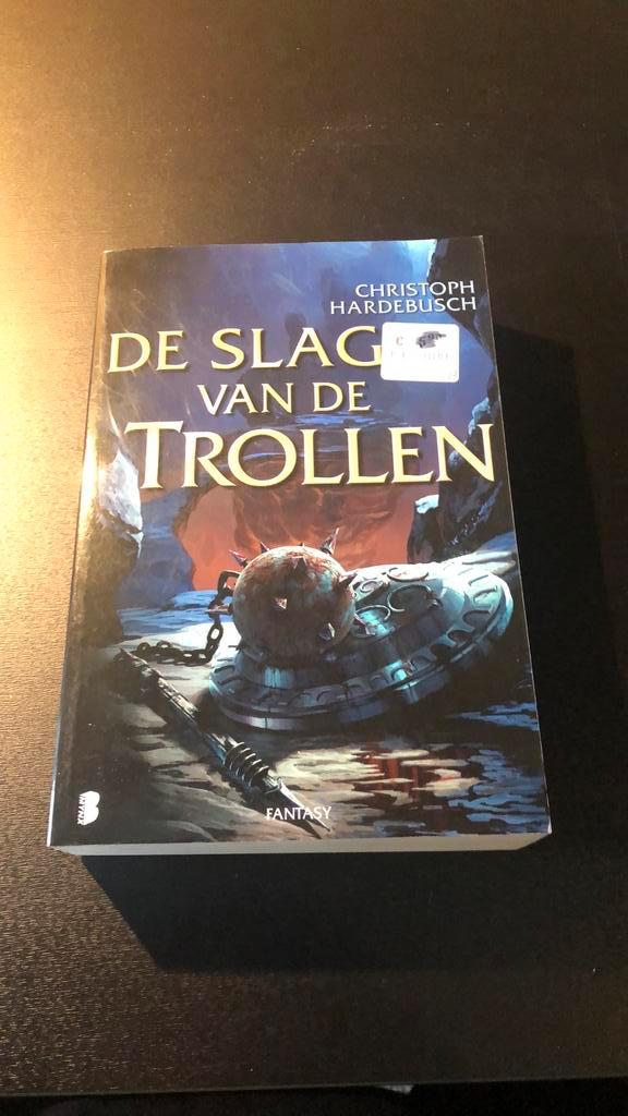 Christoph Hardebusch - De slag van de trollen, Boeken, Fantasy, Zo goed als nieuw, Ophalen of Verzenden