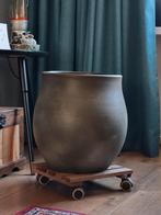 Grote bloempot., Tuin en Terras, Rond, Zo goed als nieuw, Minder dan 40 cm, Aardewerk