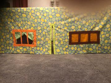 Speeltent tafeltent beschikbaar voor biedingen