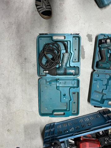 3 Makita boormachines aangeboden  beschikbaar voor biedingen