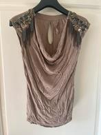 Taupe/bruine Karen Millen top maat S/M met franjes op mouw, Zonder mouw, Ophalen of Verzenden, Bruin, Zo goed als nieuw