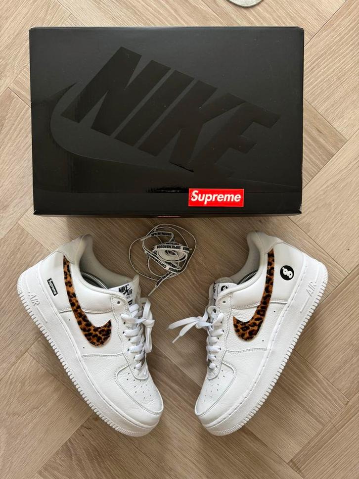 Nike Air Force 1 Low SP x Supreme x GOODENOUGH, Kleding | Heren, Schoenen, Zo goed als nieuw, Sneakers of Gympen, Wit, Ophalen of Verzenden