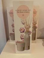 Nieuw Rituals Sakura geurstokjes en geurkaars NIEUW, Ophalen of Verzenden, Nieuw, Overige materialen, Minder dan 25 cm