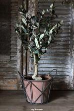 Stoere terracotta pot in frame, bloempot, Huis en Inrichting, Woonaccessoires | Overige, Www.jufbrocante.nl, Www.jufbrocante.nl