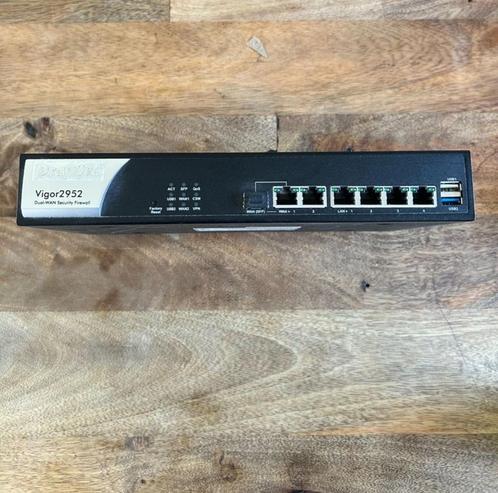 ➡️ Draytek Vigor2952 DUAL-WAN Security Firewall vigor 2952, Computers en Software, Routers en Modems, Zo goed als nieuw, Router met modem
