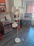 Mushroom lamp vintage space age wit 70's  bollen lamp, Huis en Inrichting, Lampen | Vloerlampen, Ophalen, Gebruikt, Space age 70's Vintage
