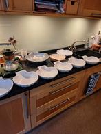 Porseleinen  eetborden in de vorm van een schelp en meer!!, Huis en Inrichting, Keuken | Servies, Ophalen of Verzenden, Overige stijlen