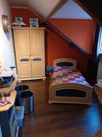 Bed en kledingkast kinderkamer., Ophalen of Verzenden, Zo goed als nieuw, Jongetje of Meisje