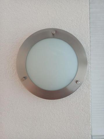Kleine plafond lamp Philips  beschikbaar voor biedingen