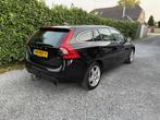 Volvo V60 2.0T Momentum | Leer | Navi | Autom. Airco | Cruis, Auto's, Volvo, Euro 5, 4 cilinders, Parkeersensor, Zwart