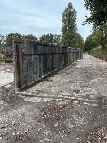 Keerwanden beton beschikbaar voor biedingen