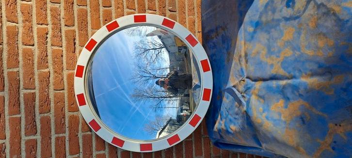 Veiligheid spiegel diameter 70cm, Doe-het-zelf en Verbouw, Overige Doe-het-zelf en Verbouw, Ophalen