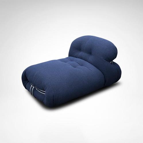 Soriana chaise longue navy blue bouclé Cassina-Showroommodel, Huis en Inrichting, Banken | Sofa's en Chaises Longues, Zo goed als nieuw