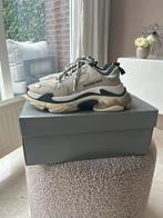 Balenciaga Triple S sneaker; beige / black maat 39, Kleding | Dames, Schoenen, Ophalen of Verzenden