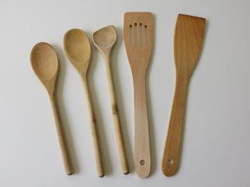 Set van 5 houten pollepels, lepels, spatels beschikbaar voor biedingen