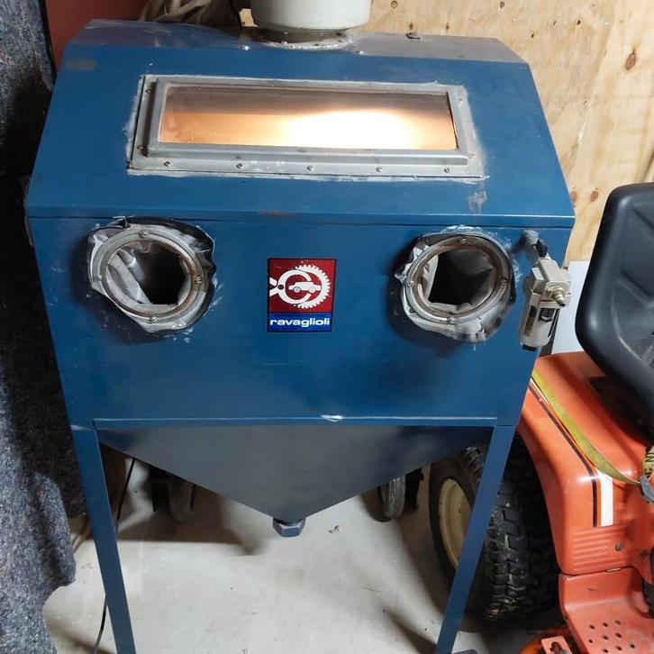 Straalkast met stofafzuiging en verlichting, Motoren, Onderdelen | Oldtimers, Ophalen