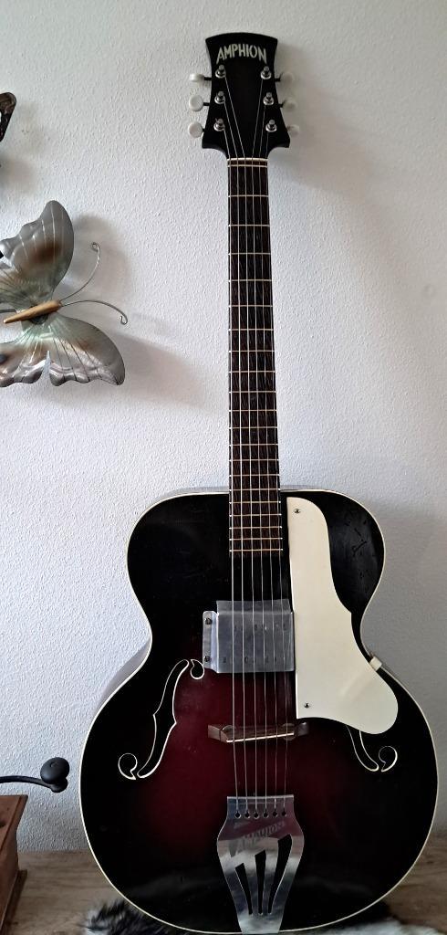 Amhpion semi akoestische Jazz gitaar, Nederlandse makelij., Muziek en Instrumenten, Snaarinstrumenten | Gitaren | Akoestisch, Zo goed als nieuw
