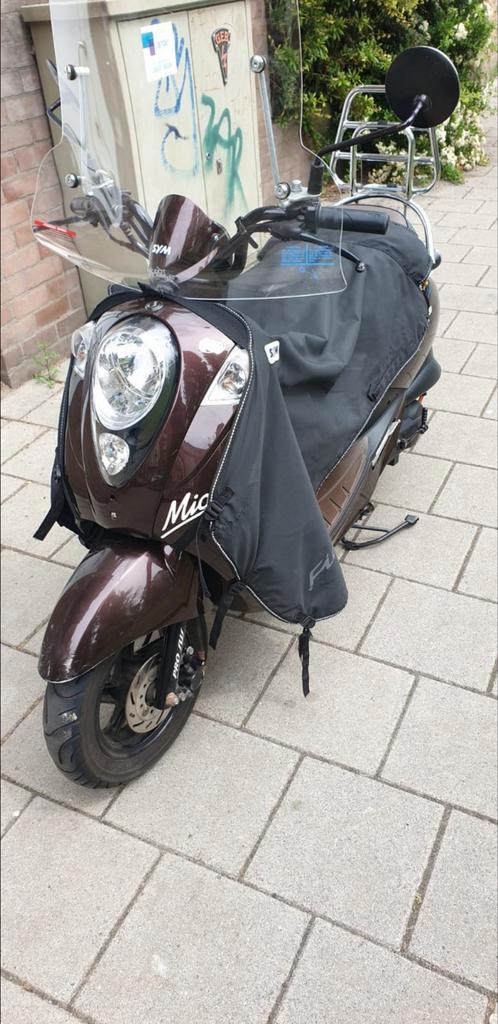 Sym mio Anniversary Edition 50cc (goede staat), Fietsen en Brommers, Scooters | SYM, Zo goed als nieuw, Mio, Ophalen of Verzenden