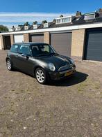 Mini 1.6 16V Cooper 2006 Grijs, Voorwielaandrijving, Zwart, 4 cilinders, 4 stoelen
