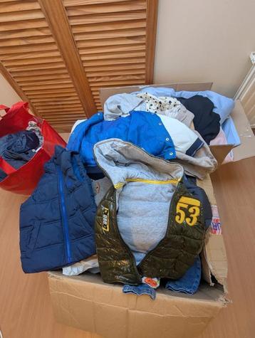 Grote kledingbundel – dameskleding & jongenskleding (Kids) beschikbaar voor biedingen