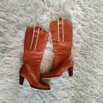 Uggs laarzen met 37, Kleding | Dames, Hoge laarzen, UGG, Bruin, Ophalen of Verzenden