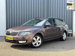 Skoda Octavia Combi 1.2 TSI Greentech Cruise Parkpilot DSG, Auto's, Skoda, Euro 5, Gebruikt, 4 cilinders, Leder en Stof