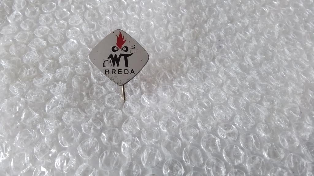 Speldje  W.T. brandstoffen uit Breda, Verzamelen, Speldjes, Pins en Buttons, Ophalen of Verzenden, Zo goed als nieuw, Overige onderwerpen