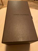 Vintage Louis Vuitton Zonnebril Opbergdoos + Boekje, Gebruikt, Bruin, Minder dan 40 cm, Minder dan 35 cm