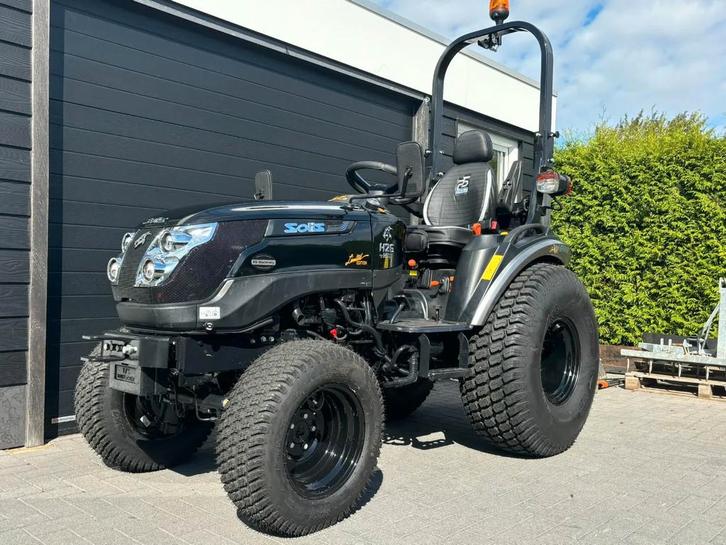 Solis 26 pk hydrostaat Black Edition compacttractor minitrac, Zakelijke goederen, Agrarisch | Tractoren, tot 2500, Overige merken