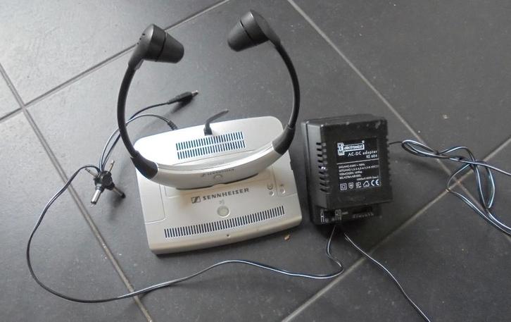 Sennheiser headset voor PC / TV enz ook voor slechthorenden, Audio, Tv en Foto, Koptelefoons, Gebruikt, Op oor (supra aural), Sennheiser