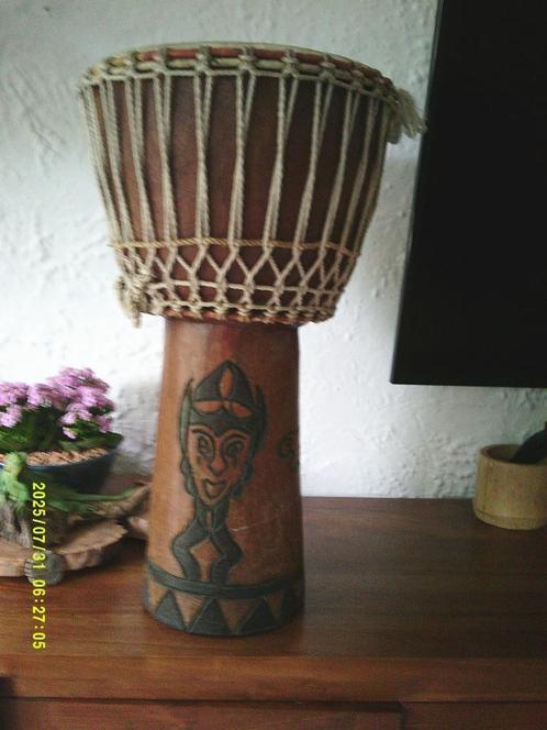 ORIGINELE WOODEN DJEMBE, Muziek en Instrumenten, Percussie, Gebruikt, Trommel, Ophalen