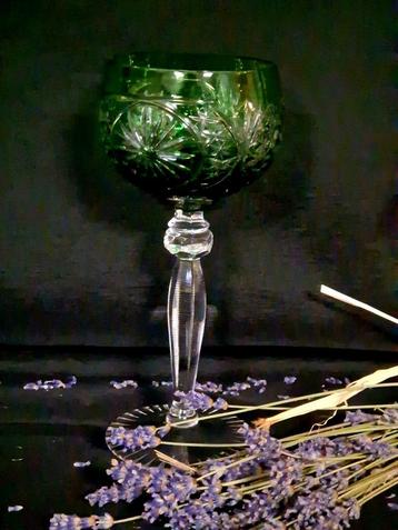 Vintage glaswerk beschikbaar voor biedingen