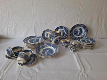 Blauw-wit Castillo servies beschikbaar voor biedingen