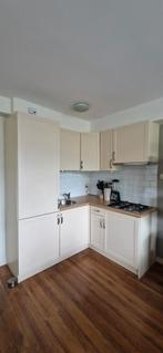 Kompakte hoekkeuken aangeboden, Huis en Inrichting, Keuken | Complete keukens, Ophalen, Gebruikt, Hoekkeuken, Hout