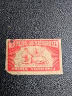 Luciferetiket - Ver. Nederl. Lucifersfabrieken rood, Ophalen of Verzenden, Gebruikt