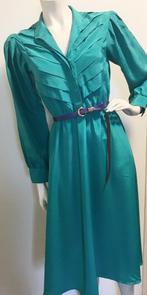 Vintage jurk turquoise zeegroen silk look M, Maat 38/40 (M), Onder de knie, Zo goed als nieuw, Vintage Design