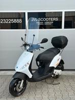 Piaggio zip 50cc 3v 4t 2019 7800km! Nieuwstaat!, Fietsen en Brommers, Scooters | Piaggio, Ophalen, Zip, Zo goed als nieuw, Benzine