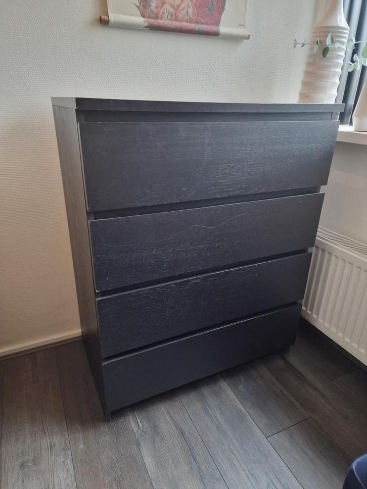Zwarte IKEA Malm ladekast - 4 lades, Huis en Inrichting, Kasten | Ladekasten, Zo goed als nieuw, Minder dan 100 cm, 50 tot 100 cm