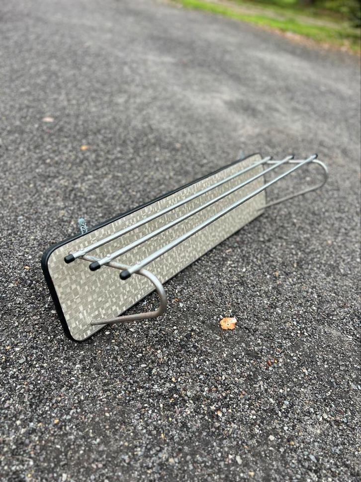 Vintage handdoekrek uitgevoerd in chroom, Huis en Inrichting, Woonaccessoires | Kapstokken, Zo goed als nieuw, Wandkapstok, Minder dan 100 cm