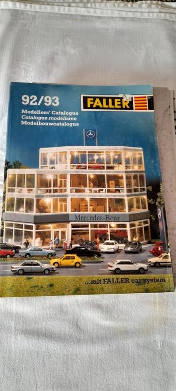 5 Modelspoor Catalogi 92/93 beschikbaar voor biedingen